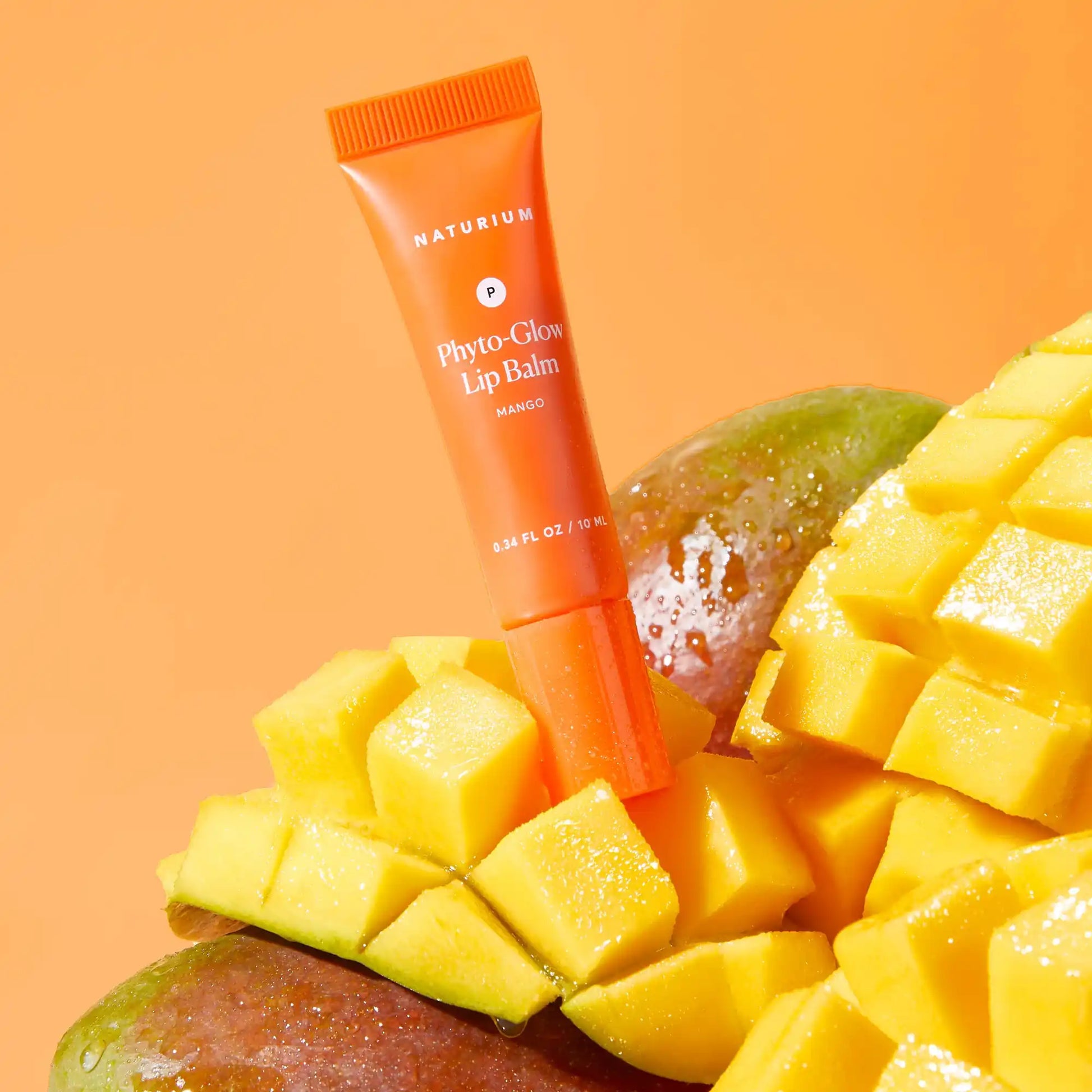 phyto-glow-lip-balm-mango-i3 phytoglow-mango_0272-crop.webp