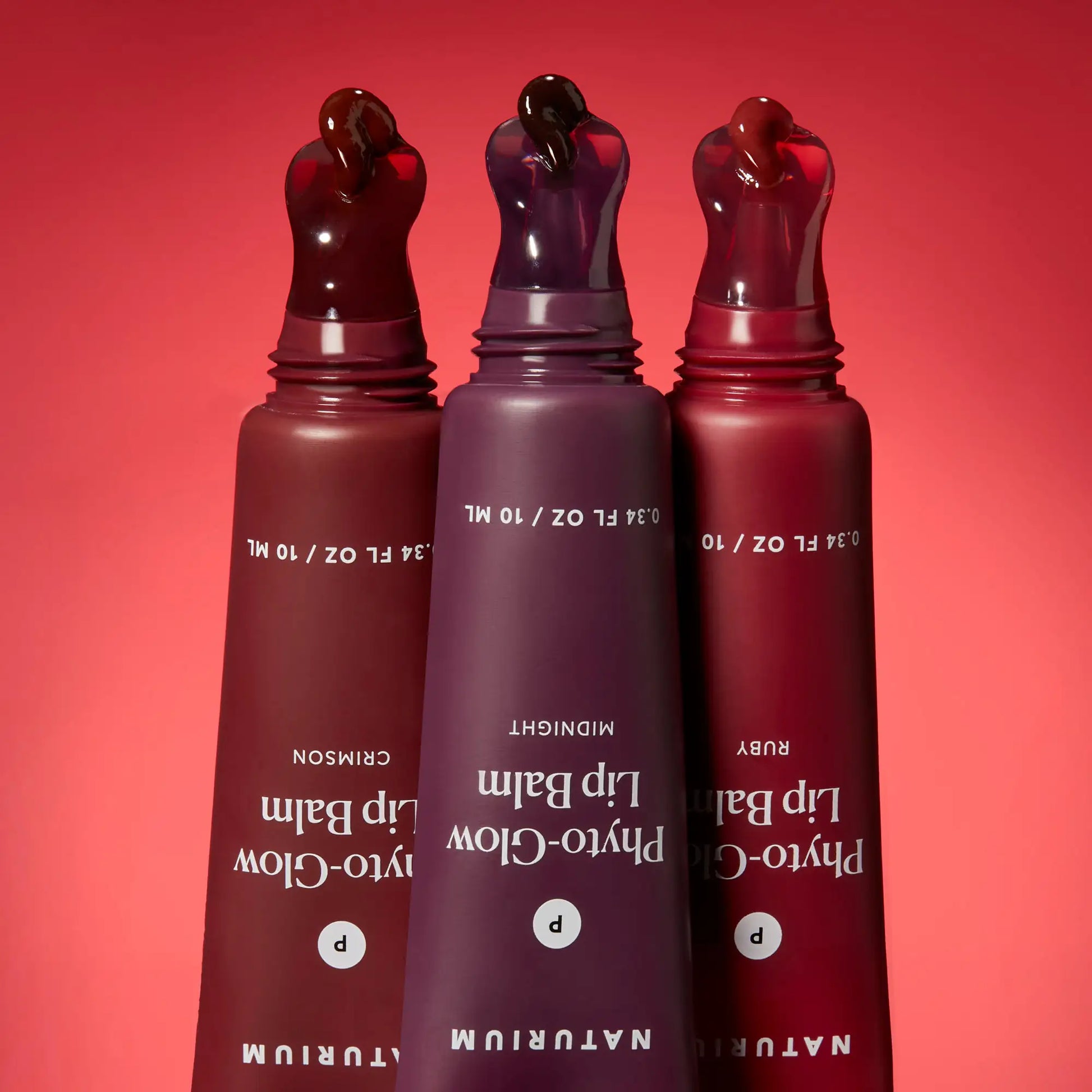 phyto-glow-lip-balm-crimson-n3 phytoglow-moody_6357-crop_1_e73a7054-8061-4f72-8a58-c0111f6fcffa.webp