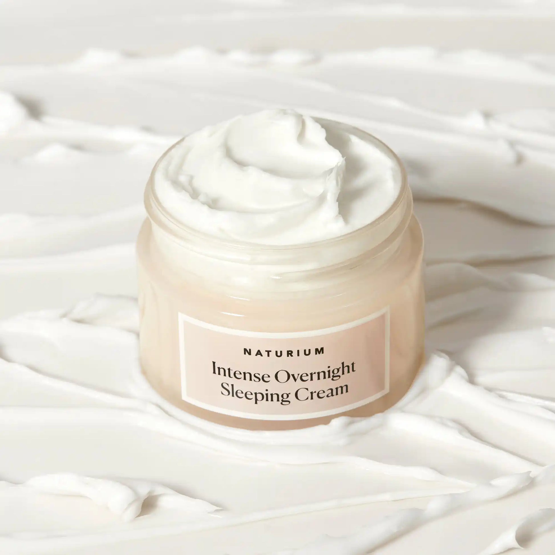 intense-overnight-sleeping-cream-s7 sleepingcream_0880-crop_1.webp